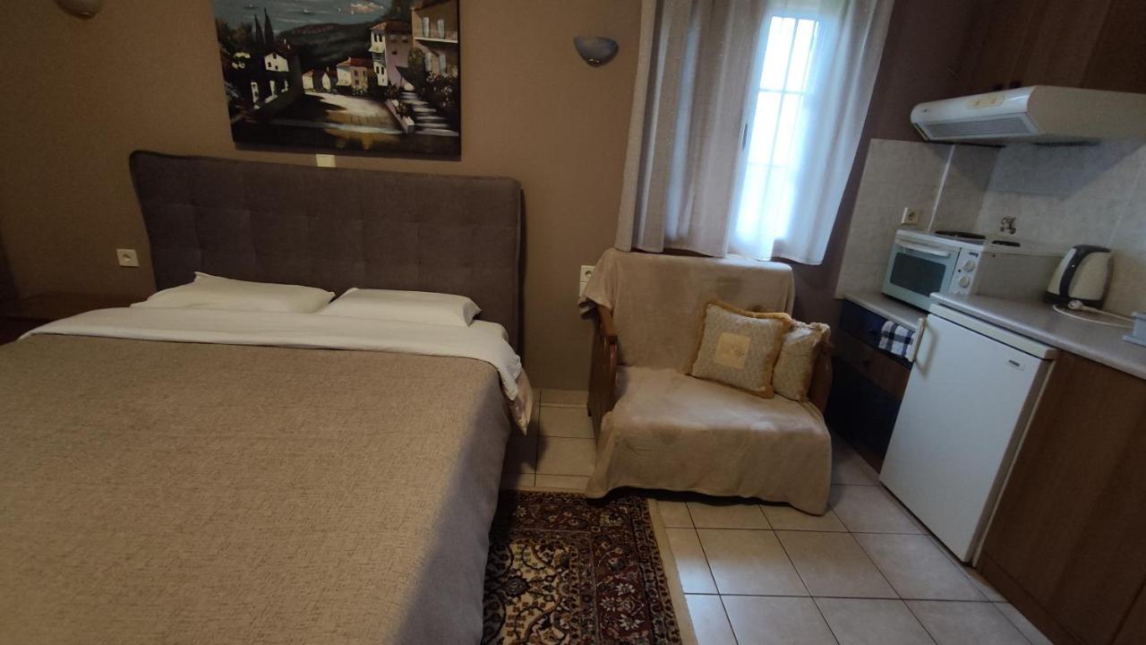 Zisis Garden Studios Янина Экстерьер фото