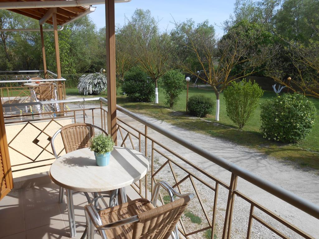 Zisis Garden Studios Янина Экстерьер фото